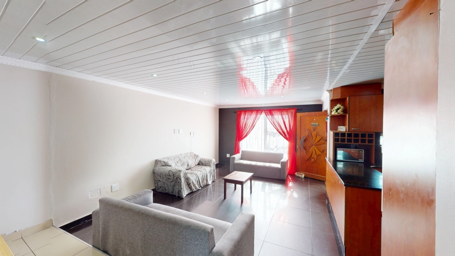 3 Bedroom Property for Sale in Bishop Lavis Western Cape